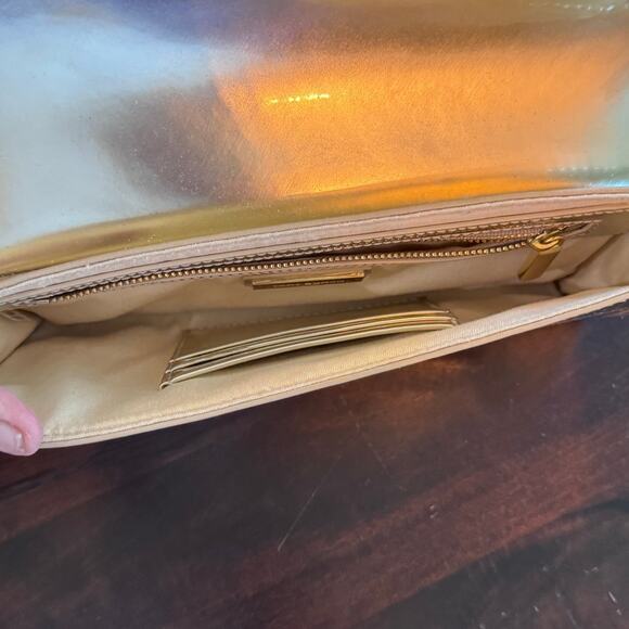 New TORY BURCH Kira Gold Metallic Leather Envelope Clutch Evening Handbag - Picture 9 of 16